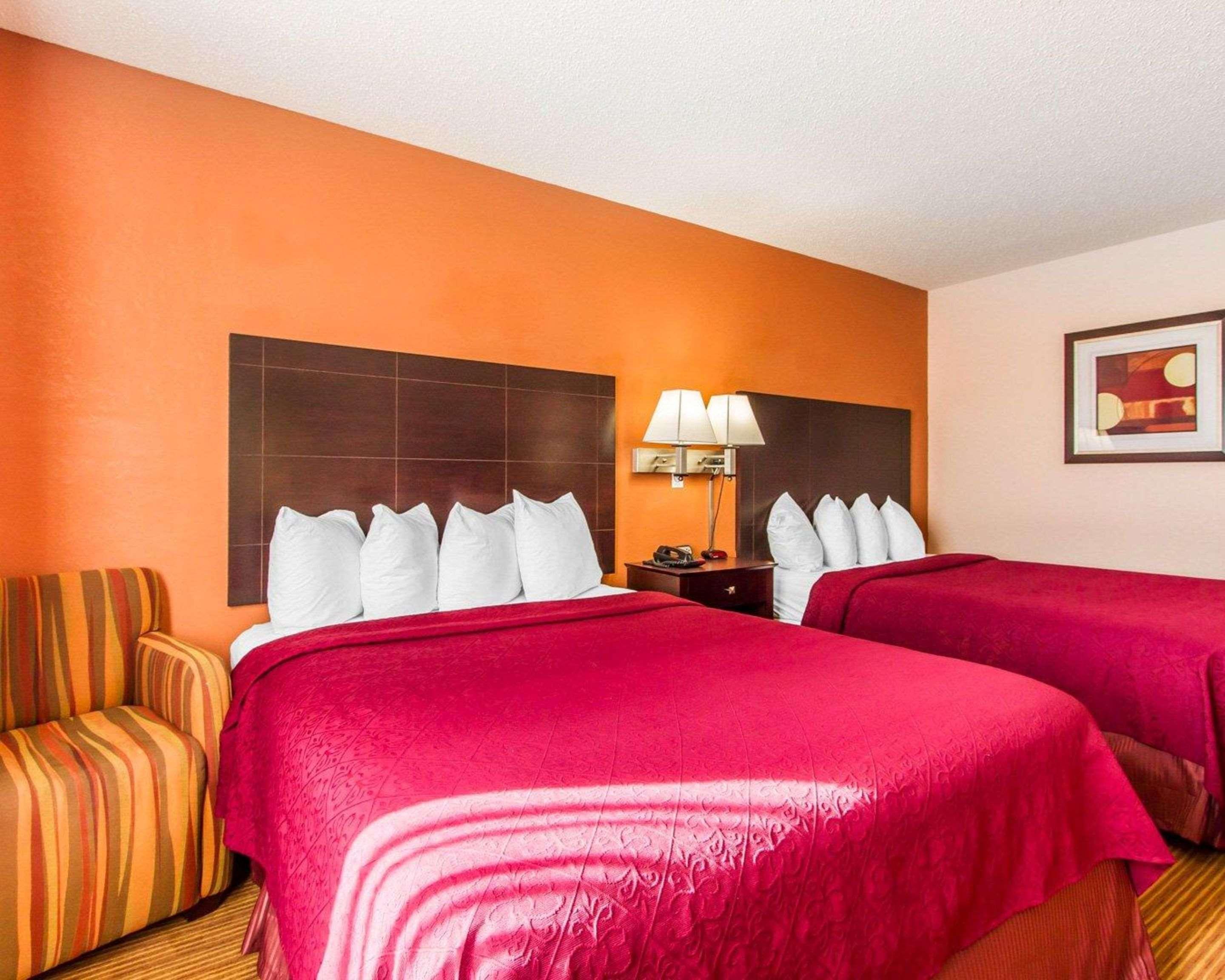 Quality Inn & Suites Ottumwa North Екстер'єр фото