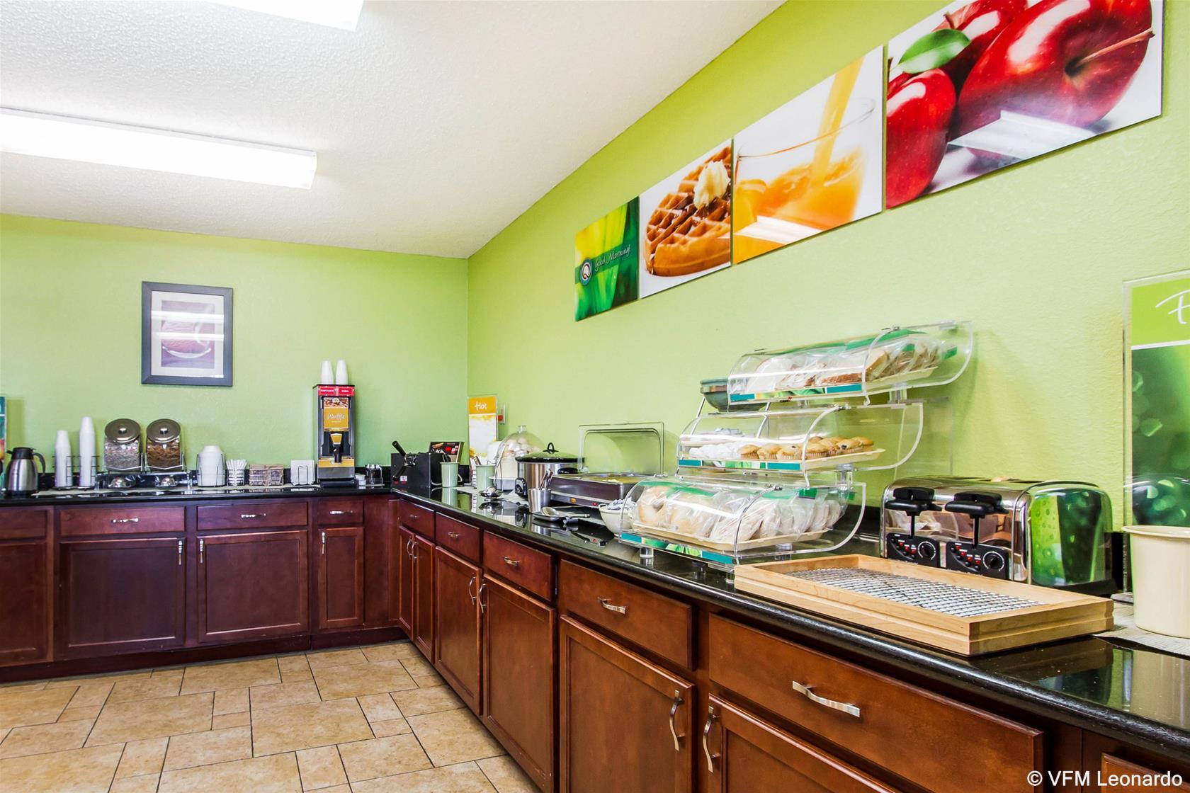 Quality Inn & Suites Ottumwa North Екстер'єр фото