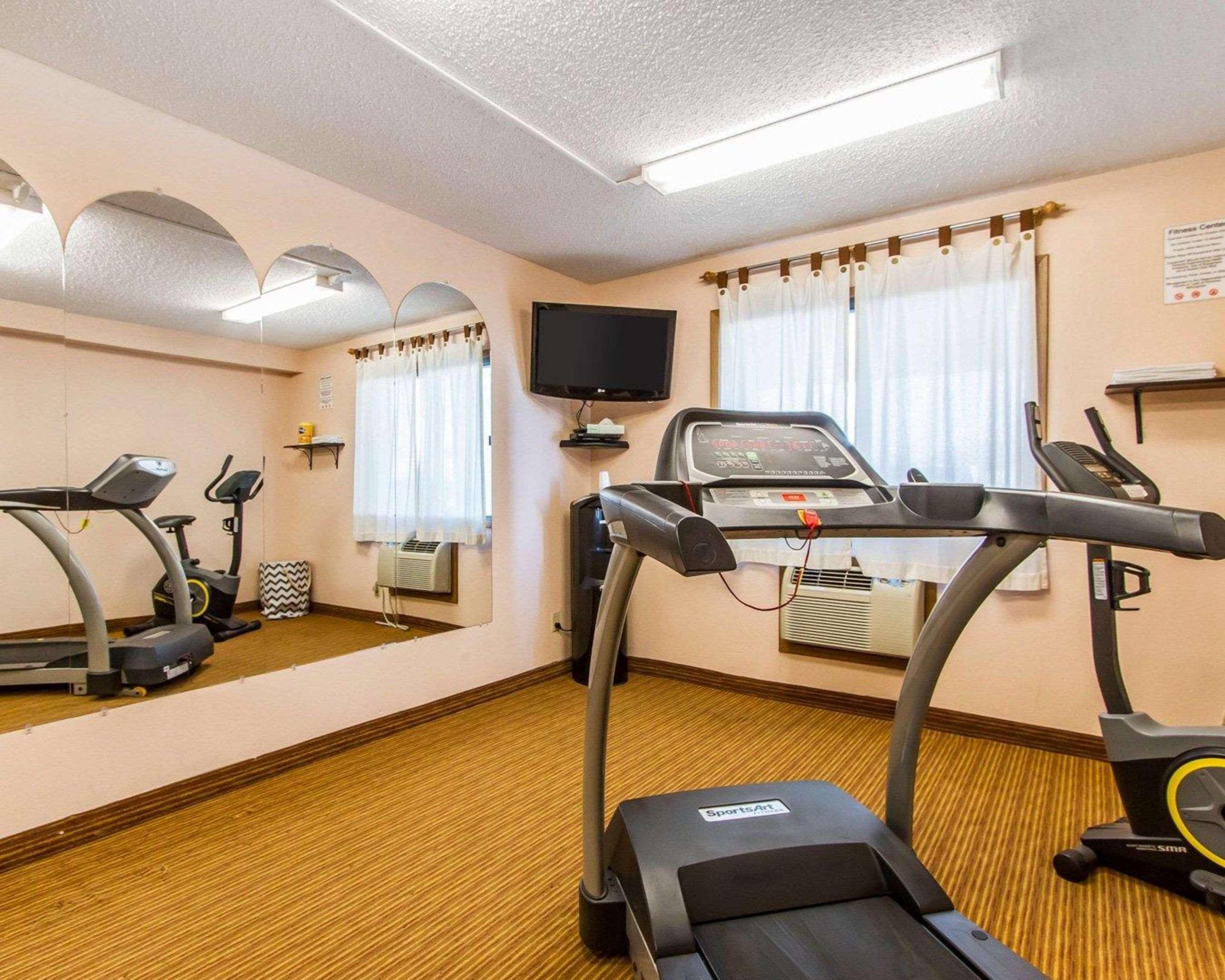 Quality Inn & Suites Ottumwa North Екстер'єр фото