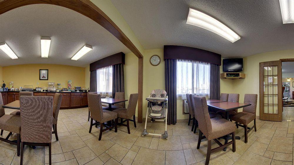 Quality Inn & Suites Ottumwa North Екстер'єр фото